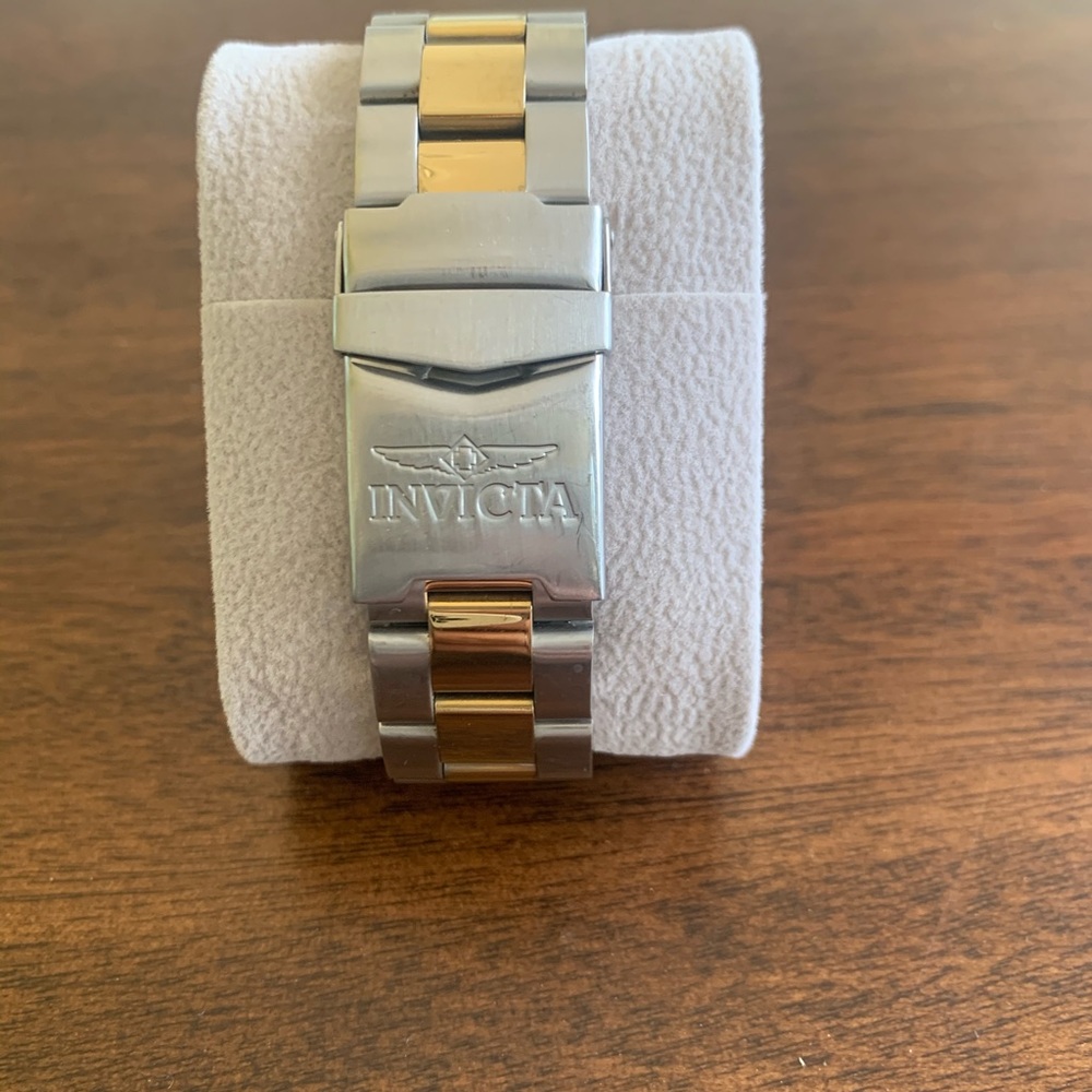 Invicta Watch - Picture 2 of 4